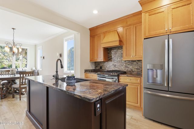 12 Oyster Landing Lane, Hilton Head Island, SC 29928