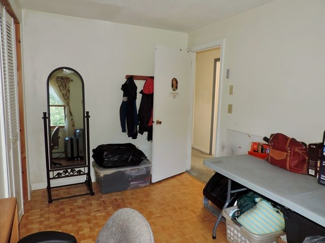 96 Logtown Rd, Amherst, MA 01002