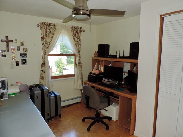 96 Logtown Rd, Amherst, MA 01002