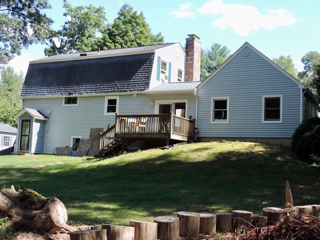 96 Logtown Rd, Amherst, MA 01002