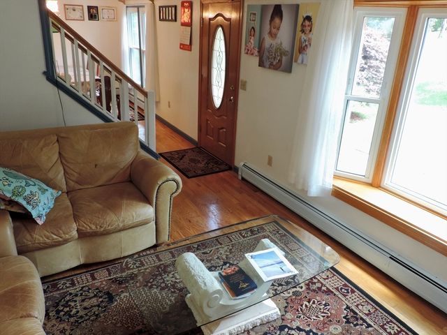 96 Logtown Rd, Amherst, MA 01002