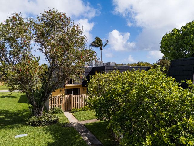 187 Woodland Road, Palm Springs, FL 33461