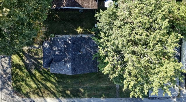 100 Meadow Court, Barberton, OH 44203