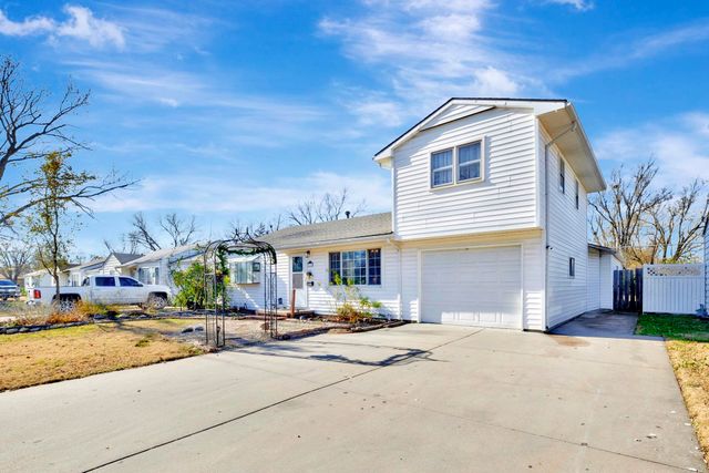 2751 S Bennett Ave., Wichita, KS 67217