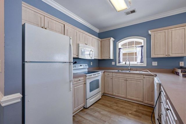 4140 Hibiscus Dr Unit 301, Little River, SC 29566