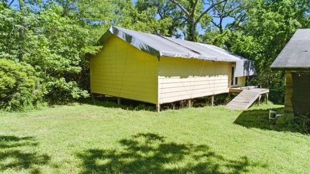 17027 Red Oak Drive, Plantersville, TX 77363