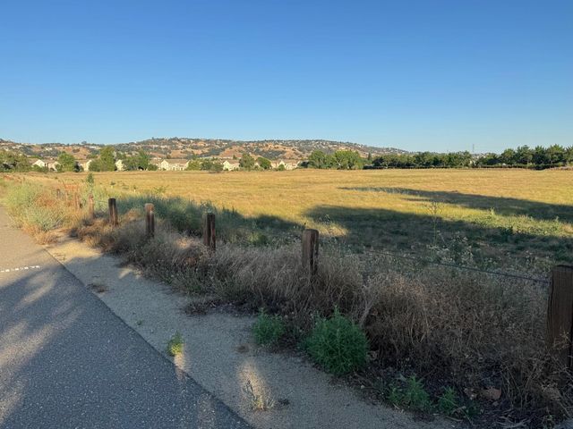 3801 Esplanade Cir, Folsom, CA 95630
