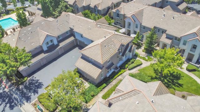 3801 Esplanade Cir, Folsom, CA 95630