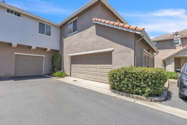 3801 Esplanade Cir, Folsom, CA 95630