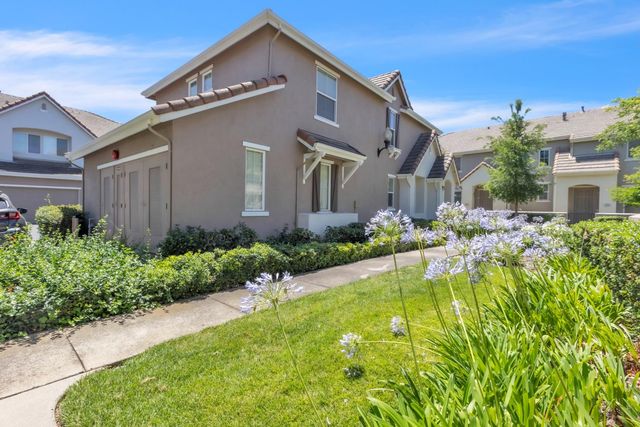 3801 Esplanade Cir, Folsom, CA 95630