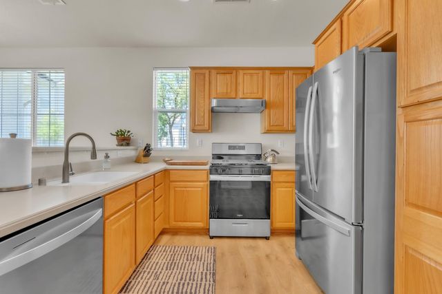 3801 Esplanade Cir, Folsom, CA 95630