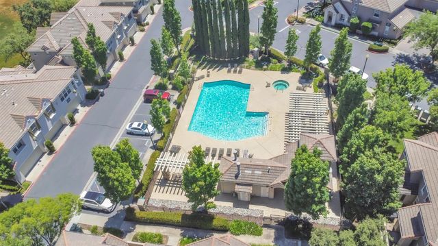 3801 Esplanade Cir, Folsom, CA 95630