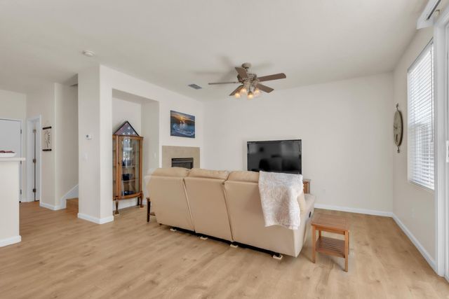3801 Esplanade Cir, Folsom, CA 95630