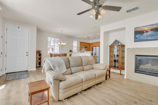 3801 Esplanade Cir, Folsom, CA 95630