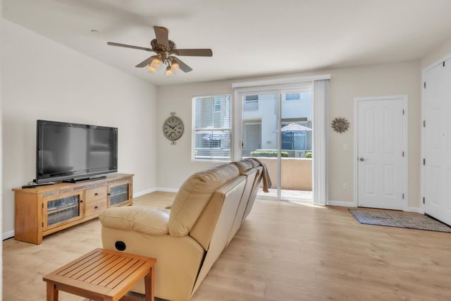 3801 Esplanade Cir, Folsom, CA 95630