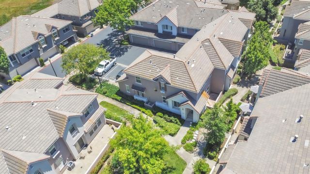 3801 Esplanade Cir, Folsom, CA 95630