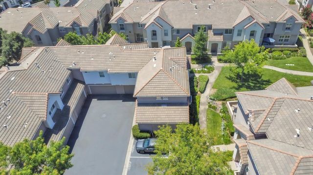 3801 Esplanade Cir, Folsom, CA 95630