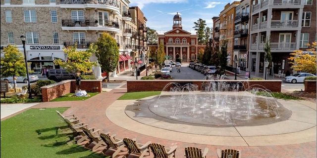 465 Anglin Walk, Alpharetta, GA 30009