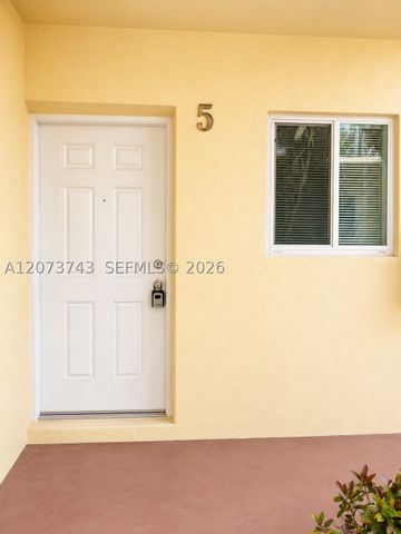 724 NE 4th St 5, Hallandale Beach, FL 33009