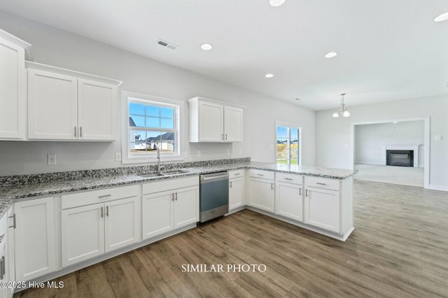 760 Secession Lane, Jacksonville, NC 28546