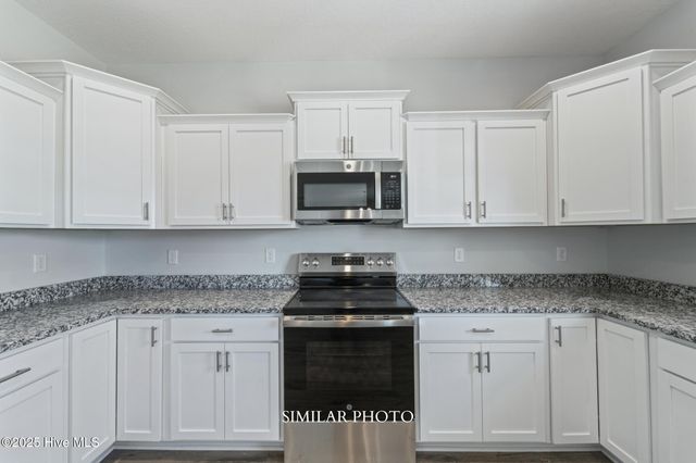 760 Secession Lane, Jacksonville, NC 28546