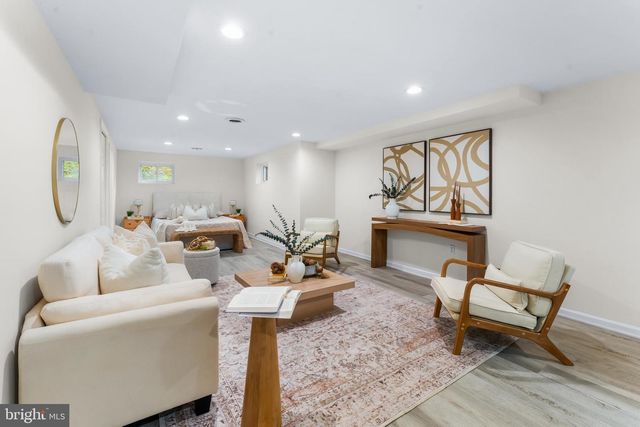 121 WHITMOOR TER, Silver Spring, MD 20901