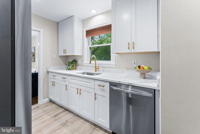 121 WHITMOOR TER, Silver Spring, MD 20901