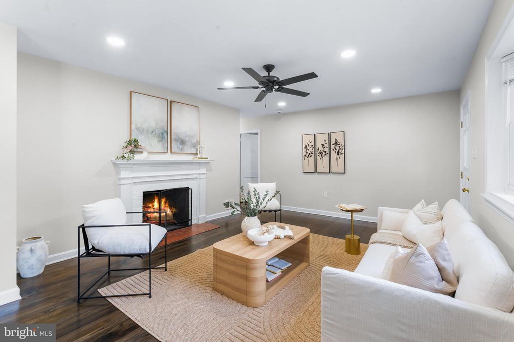 121 WHITMOOR TER, Silver Spring, MD 20901