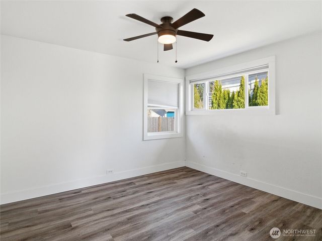 2016 Dickinson Avenue NW, Olympia, WA 98502