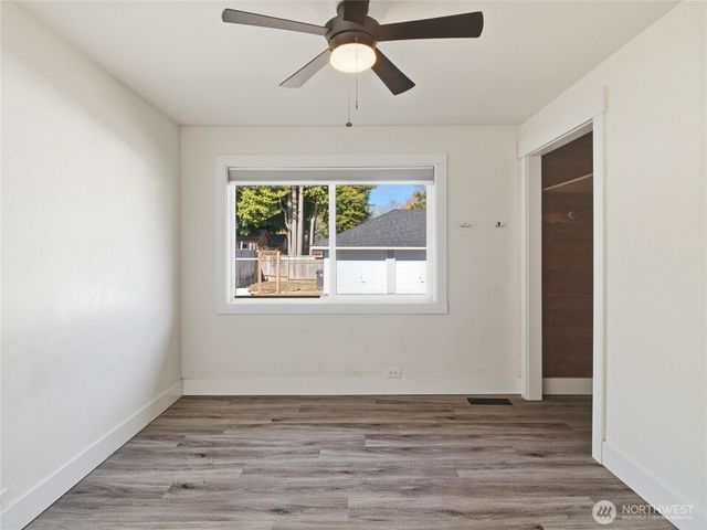 2016 Dickinson Avenue NW, Olympia, WA 98502