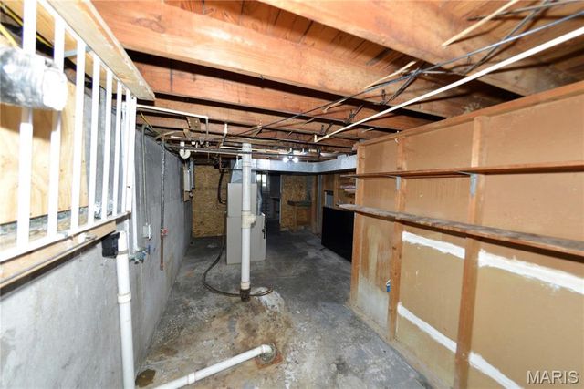 6127 Shillington Drive, St Louis, MO 63134