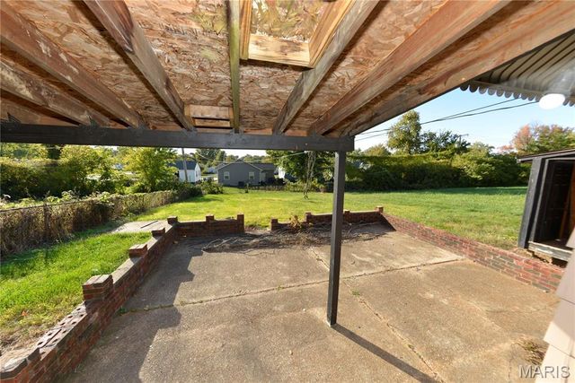 6127 Shillington Drive, St Louis, MO 63134