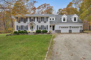 74 Erdoni Road, Columbia, CT 06237