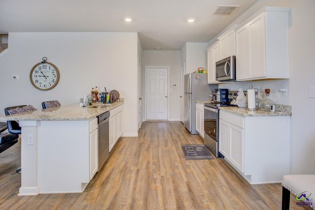 3294 Bridgewood Drive, Macon, GA 31216