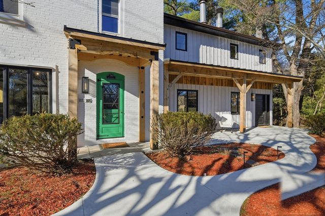 75 Pine St, South Hadley, MA 01075