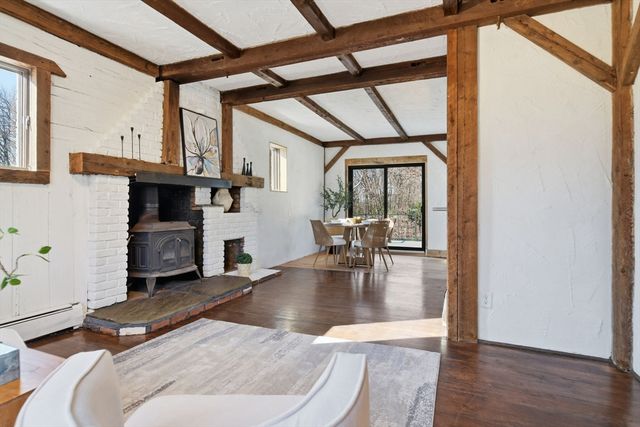 75 Pine St, South Hadley, MA 01075