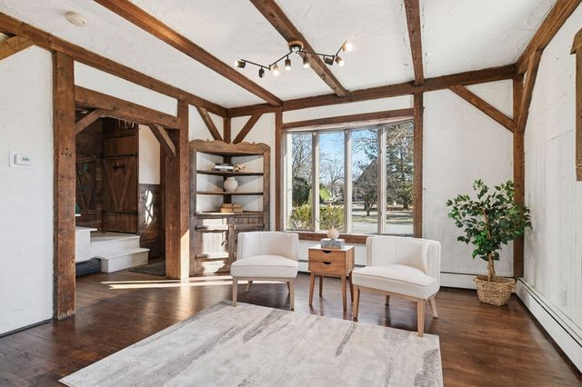 75 Pine St, South Hadley, MA 01075