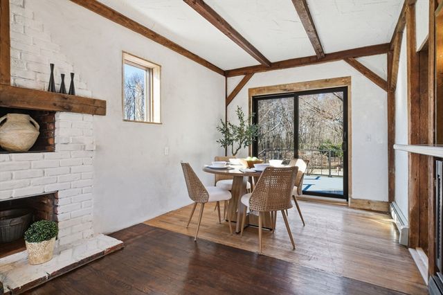 75 Pine St, South Hadley, MA 01075