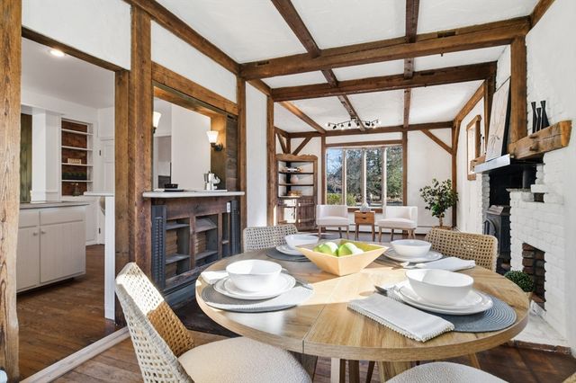 75 Pine St, South Hadley, MA 01075