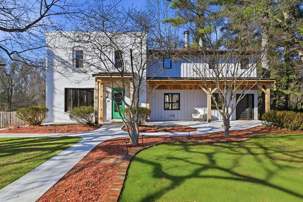 75 Pine St, South Hadley, MA 01075