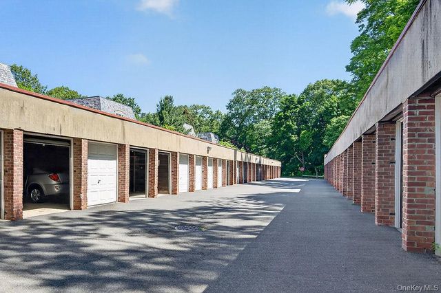 74 Pinewood Road 1F, Hartsdale, NY 10530