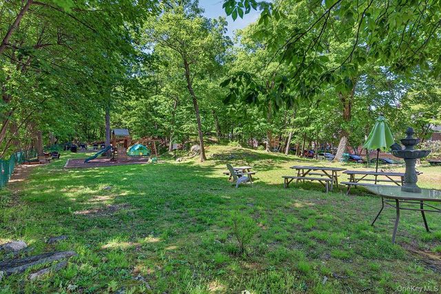 74 Pinewood Road 1F, Hartsdale, NY 10530