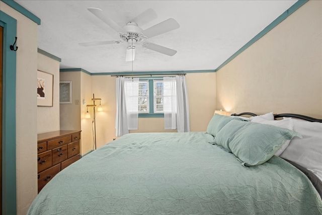 11 Cedar St, Westborough, MA 01581