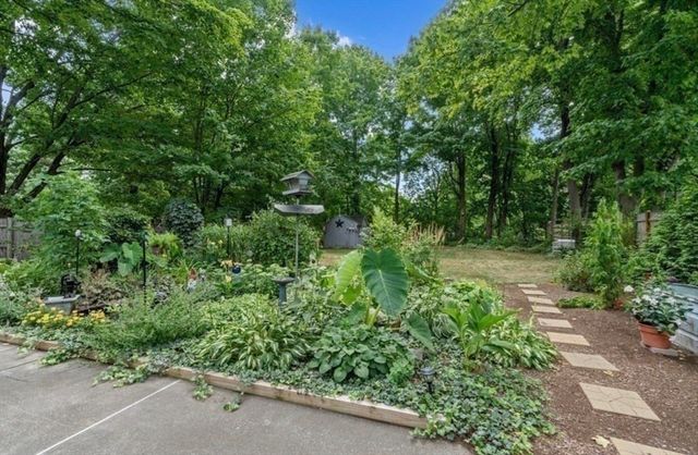 11 Cedar St, Westborough, MA 01581