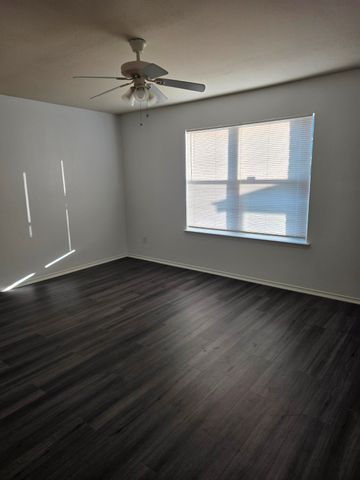 9638 Briggs Street, Dallas, TX 75227