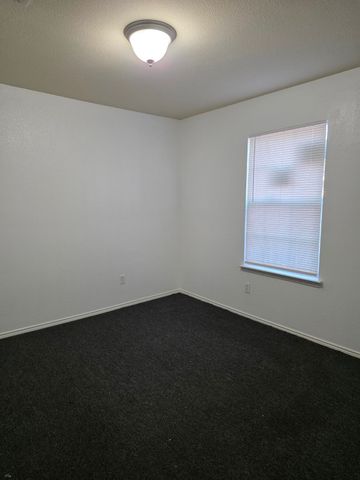 9638 Briggs Street, Dallas, TX 75227