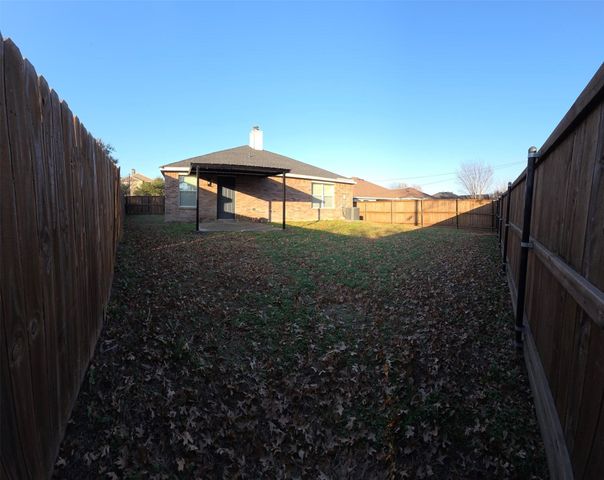 9638 Briggs Street, Dallas, TX 75227