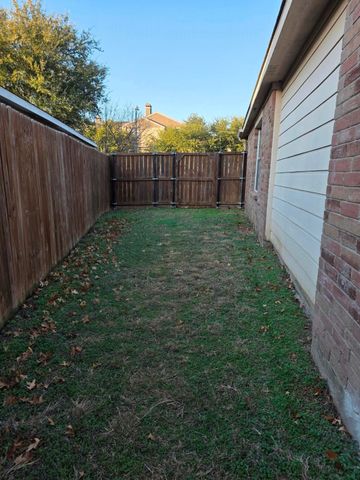 9638 Briggs Street, Dallas, TX 75227