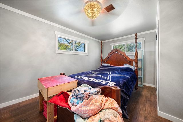 3701 Waldron, Corpus Christi, TX 78418