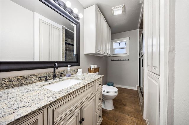 3701 Waldron, Corpus Christi, TX 78418